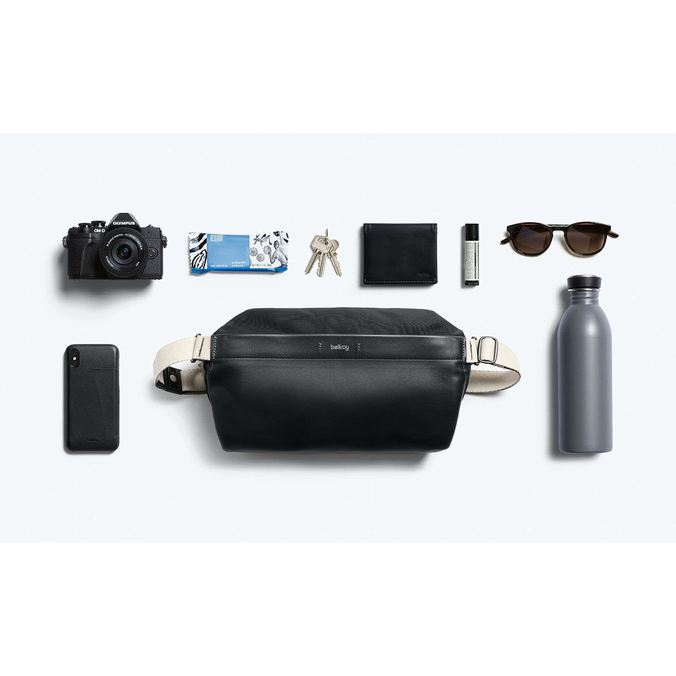 Bellroy - Premium Sling Mini in Black Sand 7L — The Beau & Bauble